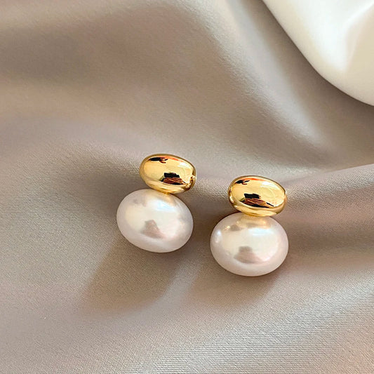 French Elegant Statement Gold Color Bean Spliced Flat Pearl Earrings